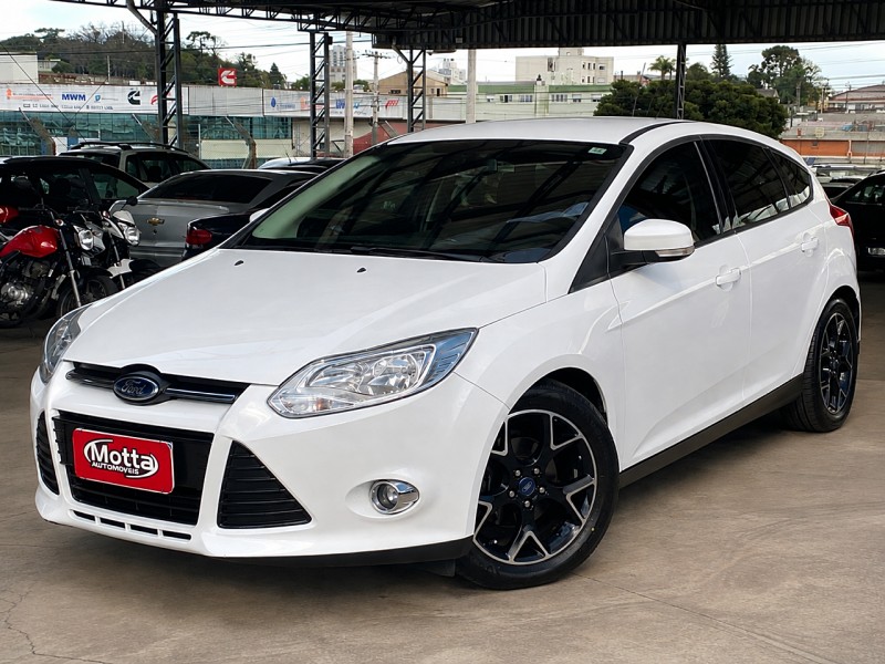 focus 2.0 se plus 16v flex 4p automatico 2014 caxias do sul