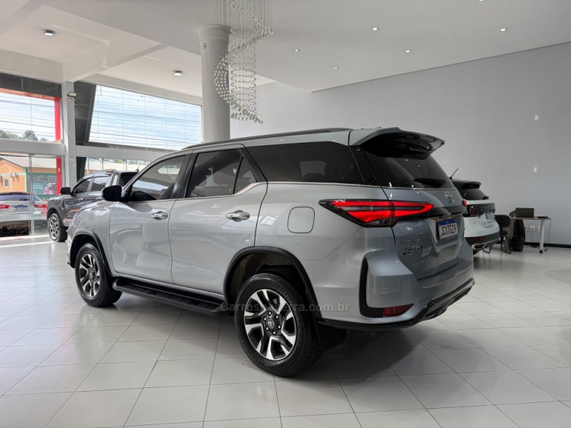 HILUX SW4 2.8 4X4 SRX PLATINUM TURBO DIESEL 4P AUTOMÁTICO - 2024 - ERECHIM