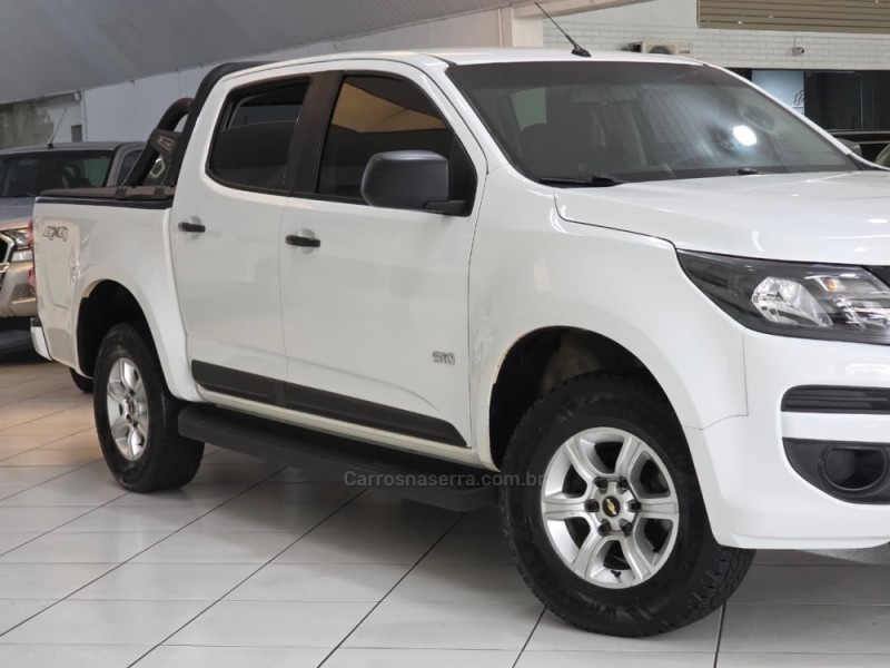 S10 2.8 LS 4X4 CD 16V TURBO DIESEL 4P MANUAL - 2020 - SAPUCAIA DO SUL