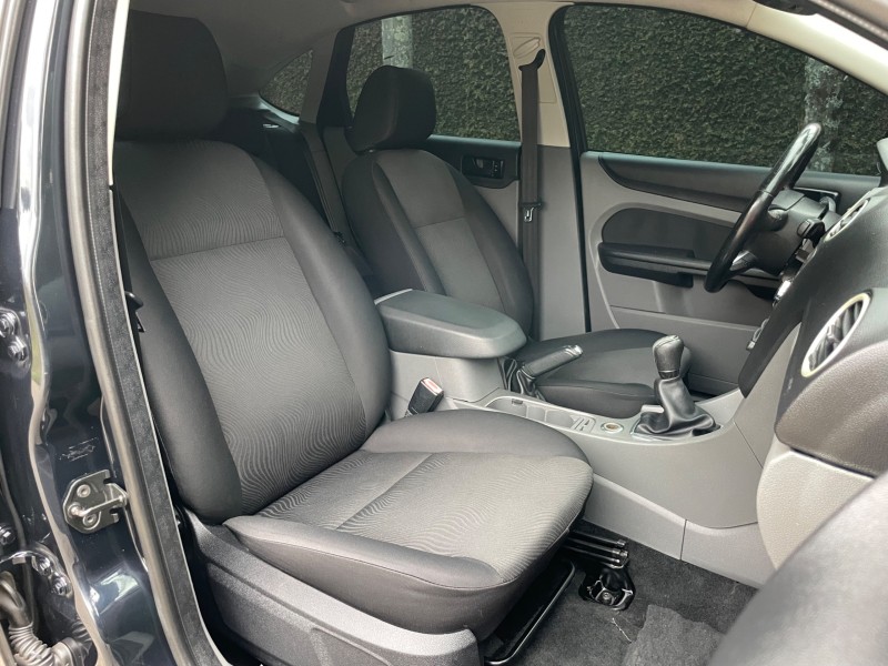 FOCUS 1.6 GL 16V FLEX 4P MANUAL - 2013 - CAXIAS DO SUL