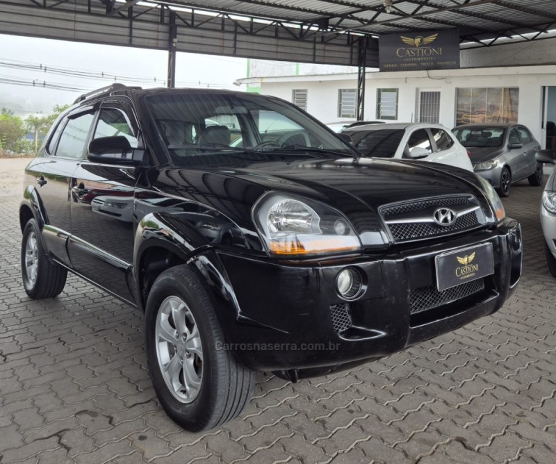 tucson 2.0 mpfi gl 16v 142cv 2wd gasolina 4p automatico 2016 caxias do sul