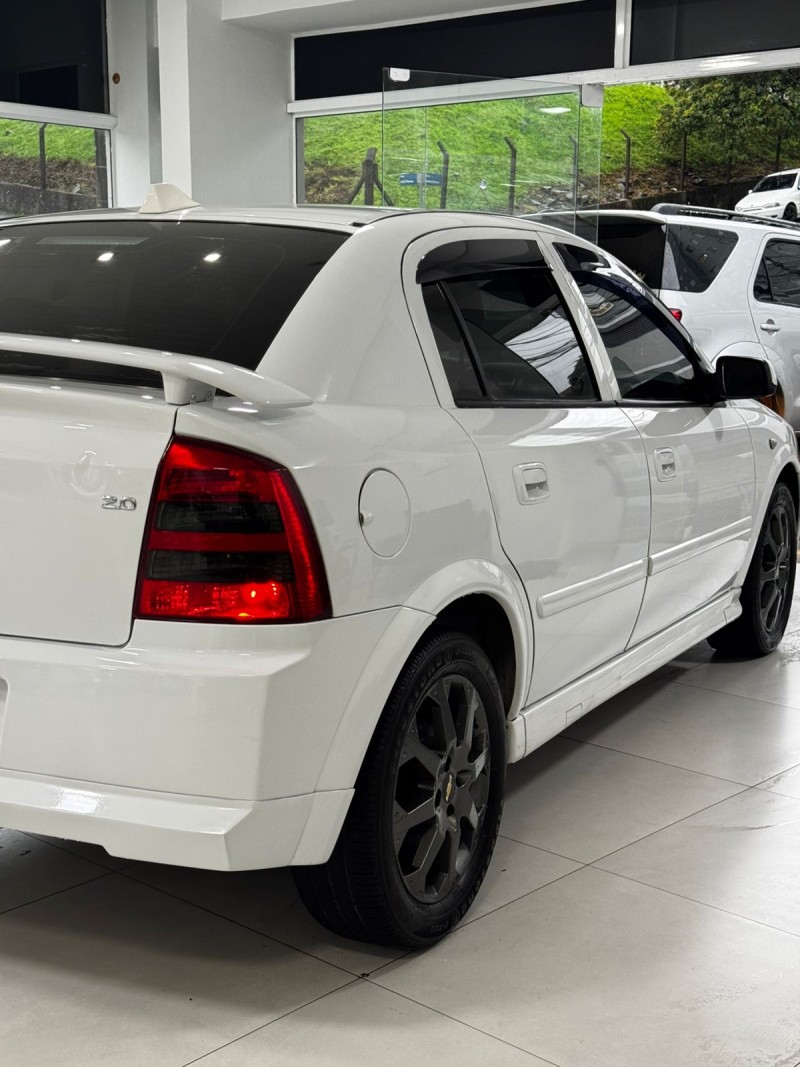 ASTRA 2.0 MPFI ADVANTAGE 8V FLEX 4P MANUAL - 2011 - BENTO GONçALVES