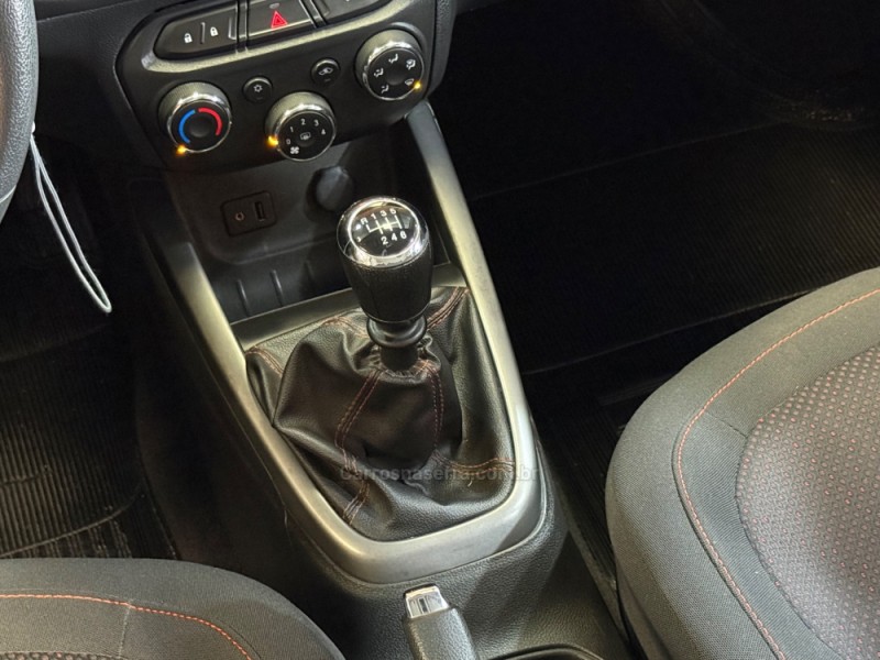 ONIX 1.4 MPFI LTZ 8V FLEX 4P MANUAL - 2016 - BENTO GONçALVES
