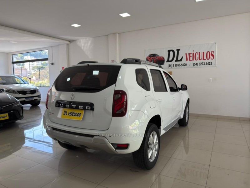 DUSTER 1.6 DYNAMIQUE 4X2 16V FLEX 4P MANUAL - 2016 - NOVA BASSANO