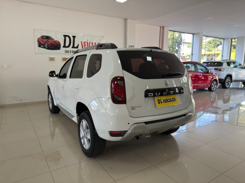 DUSTER 1.6 DYNAMIQUE 4X2 16V FLEX 4P MANUAL - 2016 - NOVA BASSANO