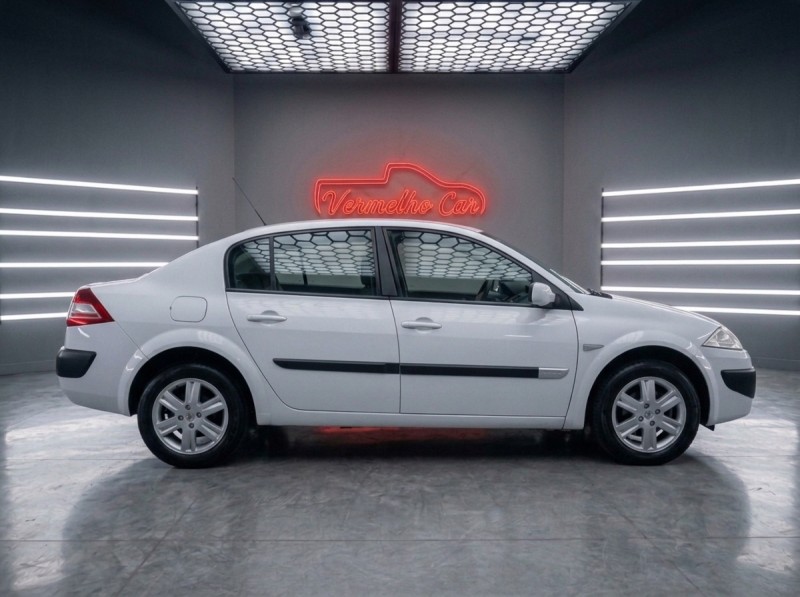 MÉGANE 1.6 DYNAMIQUE 16V FLEX 4P MANUAL - 2018 - CAXIAS DO SUL
