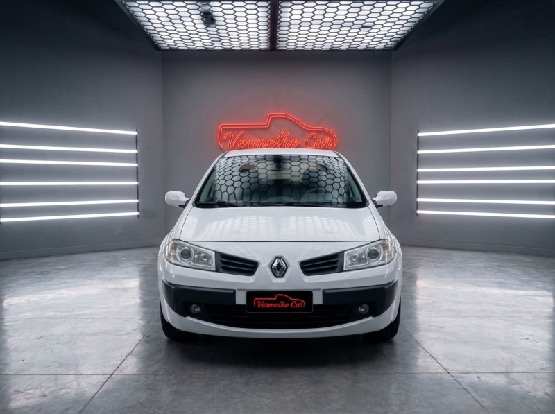 MÉGANE 1.6 DYNAMIQUE 16V FLEX 4P MANUAL - 2018 - CAXIAS DO SUL