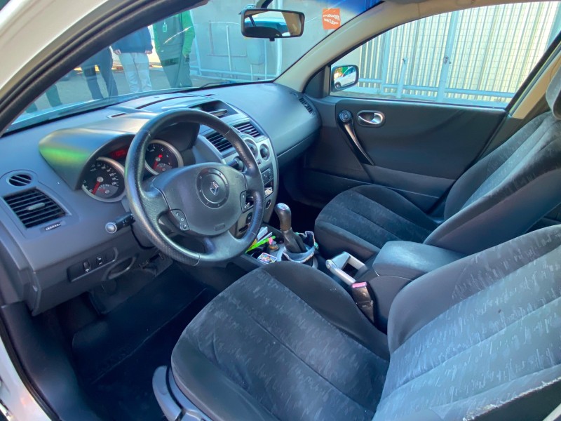 MÉGANE 1.6 DYNAMIQUE 16V FLEX 4P MANUAL - 2018 - CAXIAS DO SUL