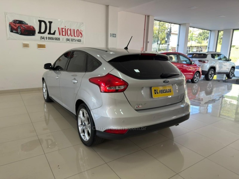 FOCUS 2.0 SE PLUS 16V FLEX 4P AUTOMÁTICO - 2016 - NOVA BASSANO
