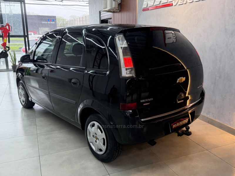 MERIVA 1.8 MPFI EXPRESSION 8V FLEX 4P MANUAL - 2010 - SAPIRANGA