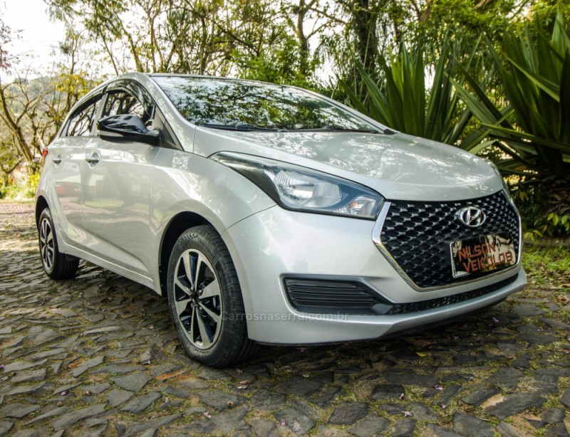 HB20 1.0 COMFORT PLUS 12V FLEX 4P MANUAL - 2017 - NOVO HAMBURGO