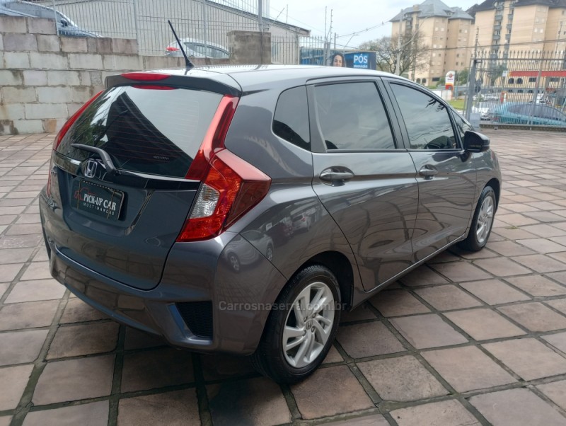 FIT 1.5 LX 16V FLEX 4P MANUAL - 2017 - CAXIAS DO SUL