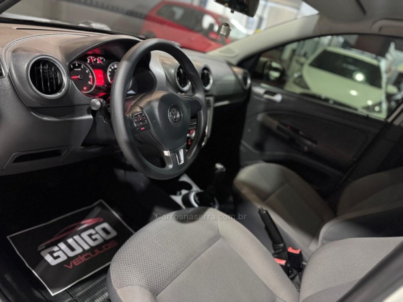 VOYAGE 1.6 MI TREND 8V FLEX 4P MANUAL - 2012 - NOVO HAMBURGO