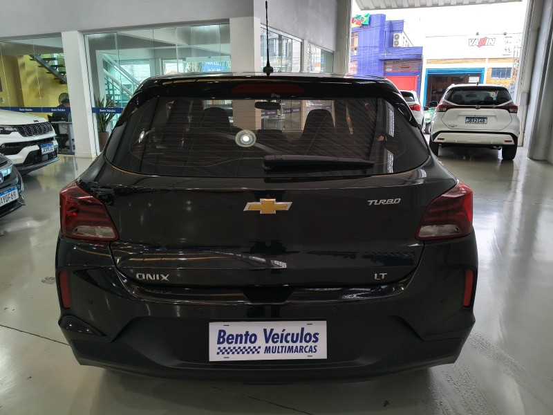 ONIX 1.0 LT 12V TURBO FLEX 4P AUTOMÁTICO - 2021 - BENTO GONçALVES