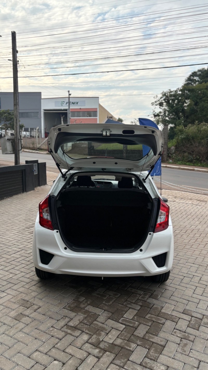FIT 1.5 LX 16V FLEX 4P AUTOMÁTICO - 2015 - LAJEADO