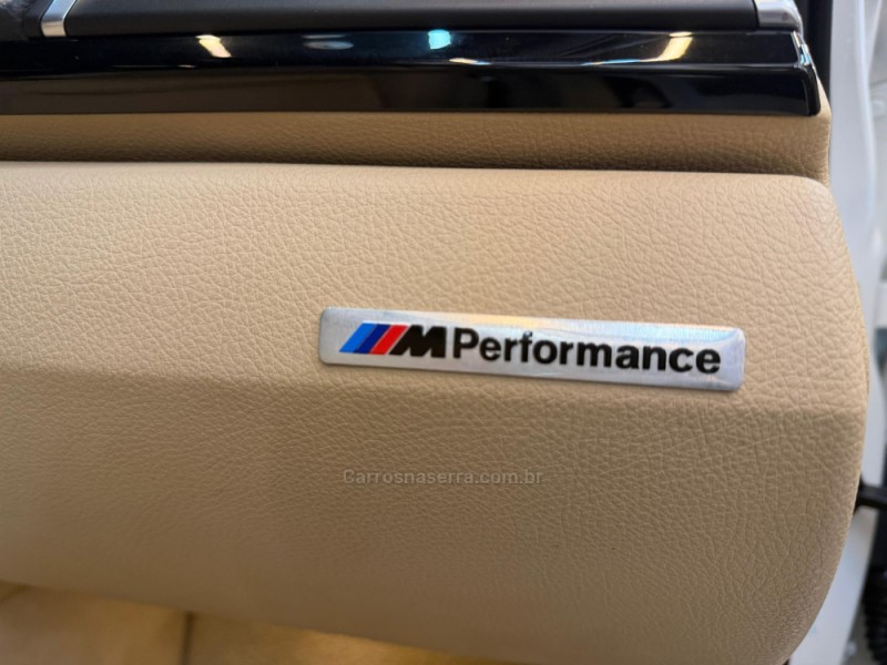 320I 2.0 M SPORT 16V TURBO GASOLINA 4P AUTOMÁTICO - 2016 - BOM RETIRO DO SUL
