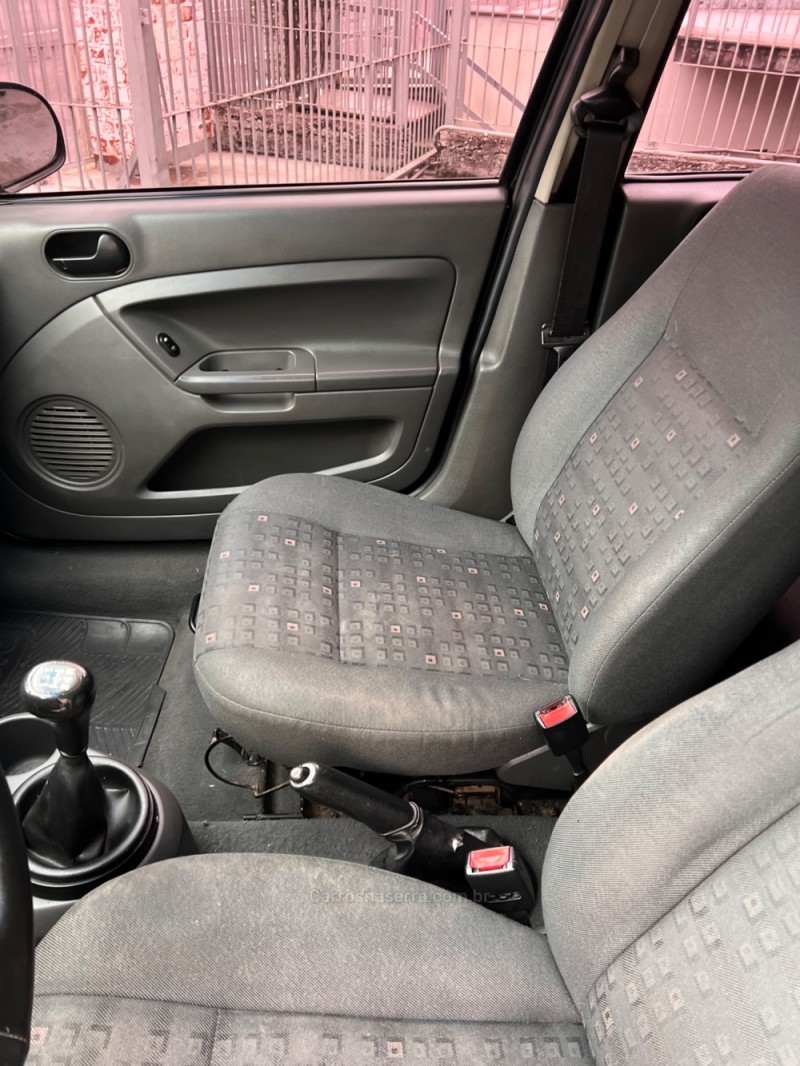 FIESTA 1.0 MPI 8V GASOLINA 4P MANUAL - 2003 - CAXIAS DO SUL