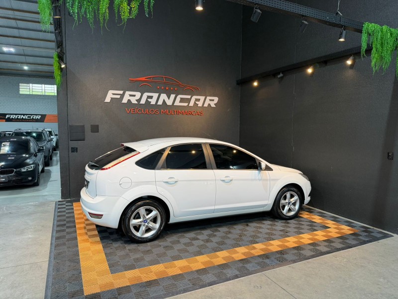 FOCUS 1.6 GLX 16V FLEX 4P MANUAL - 2013 - ANTôNIO PRADO