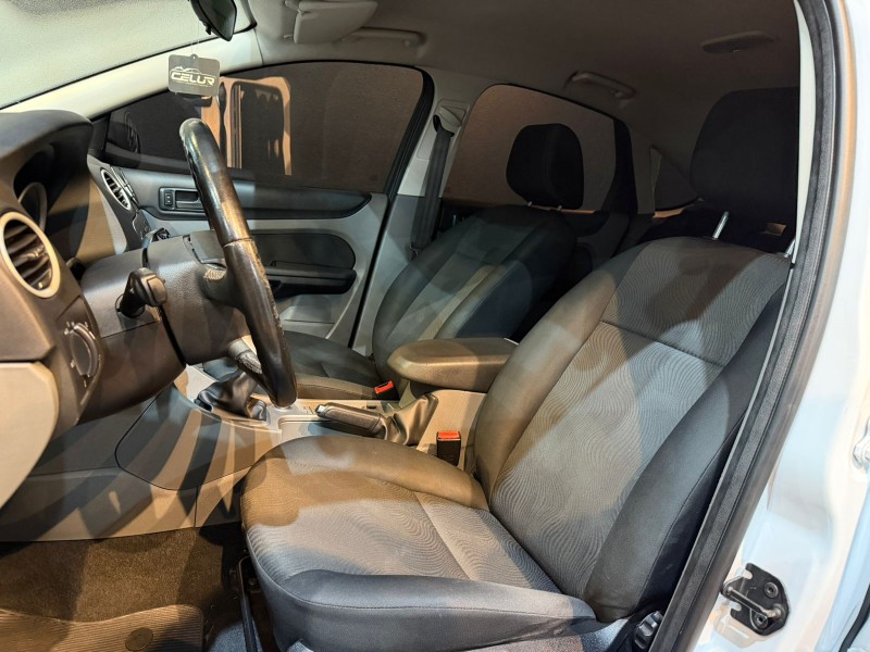 FOCUS 1.6 GLX 16V FLEX 4P MANUAL - 2013 - ANTôNIO PRADO