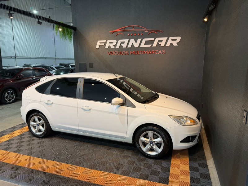 FOCUS 1.6 GLX 16V FLEX 4P MANUAL - 2013 - ANTôNIO PRADO