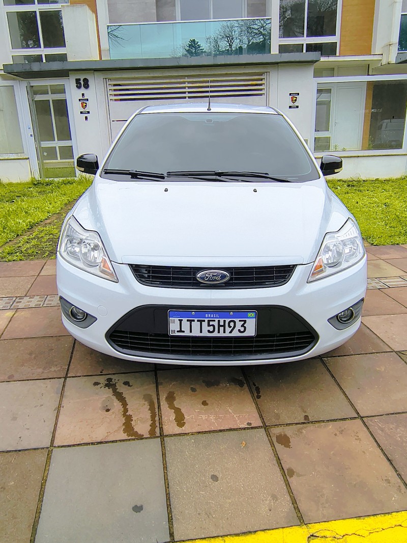 FOCUS 1.6 GLX 8V FLEX 4P MANUAL - 2013 - FARROUPILHA