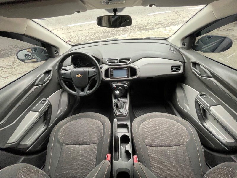 ONIX 1.4 MPFI LT 8V FLEX 4P MANUAL - 2015 - CAXIAS DO SUL