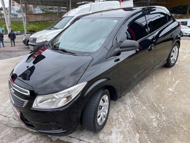 ONIX 1.4 MPFI LT 8V FLEX 4P MANUAL - 2015 - CAXIAS DO SUL