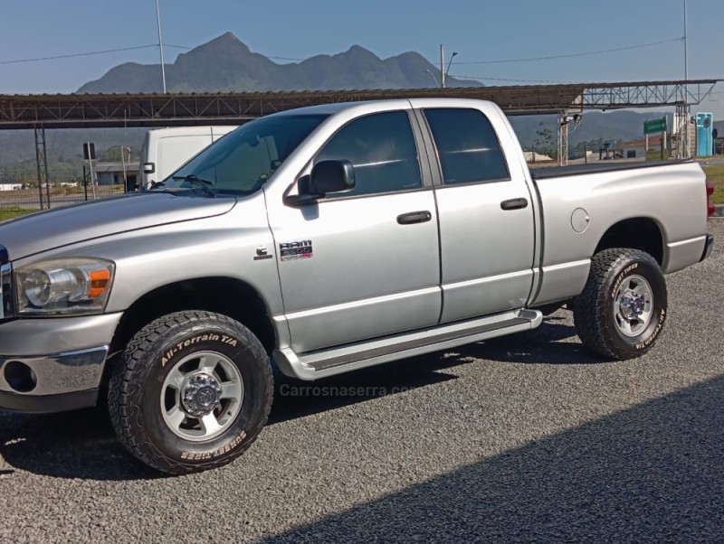 RAM 5.9 2500 4X4 CD I6 TURBO INTERCOOLER DIESEL 4P AUTOMÁTICO