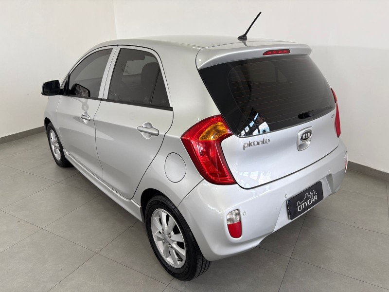 PICANTO 1.0 EX4 AT 12V FLEX AUTOMÁTICO - 2012 - FARROUPILHA