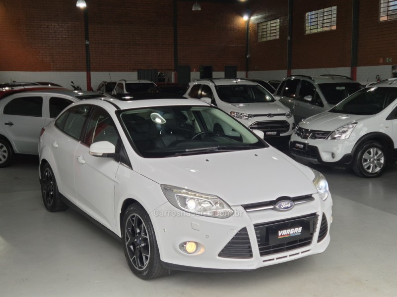 FOCUS 2.0 TITANIUM PLUS SEDAN 16V FLEX 4P AUTOMÁTICO - 2015 - CAXIAS DO SUL