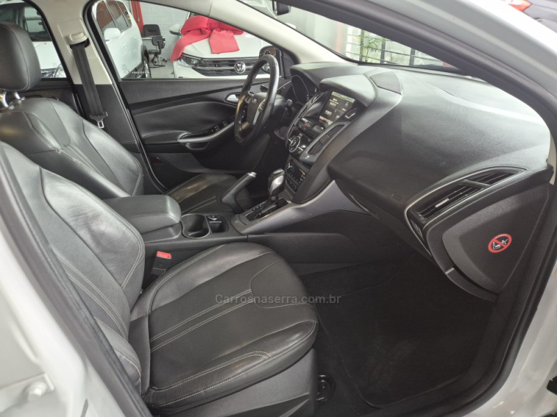FOCUS 2.0 TITANIUM PLUS SEDAN 16V FLEX 4P AUTOMÁTICO - 2015 - CAXIAS DO SUL