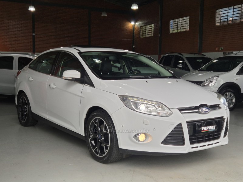 FOCUS 2.0 TITANIUM PLUS SEDAN 16V FLEX 4P AUTOMÁTICO - 2015 - CAXIAS DO SUL