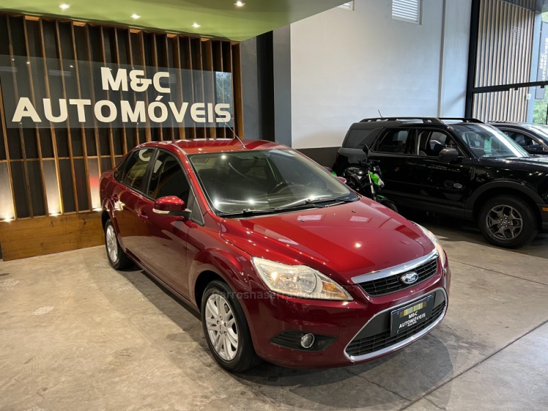FOCUS 2.0 GLX SEDAN 16V FLEX 4P MANUAL - 2010 - CAXIAS DO SUL