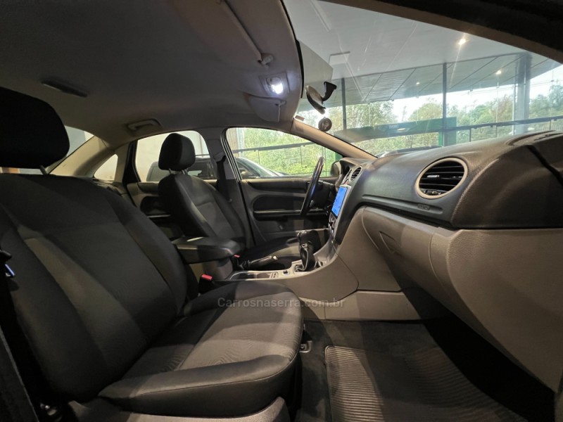 FOCUS 2.0 GLX SEDAN 16V FLEX 4P MANUAL - 2010 - CAXIAS DO SUL
