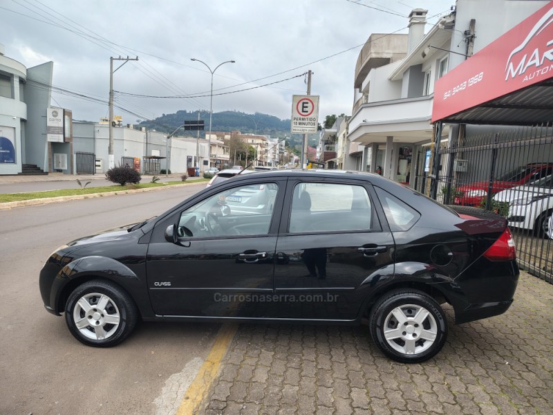 FIESTA 1.0 MPI SEDAN 8V FLEX 4P MANUAL - 2009 - GUAPORé