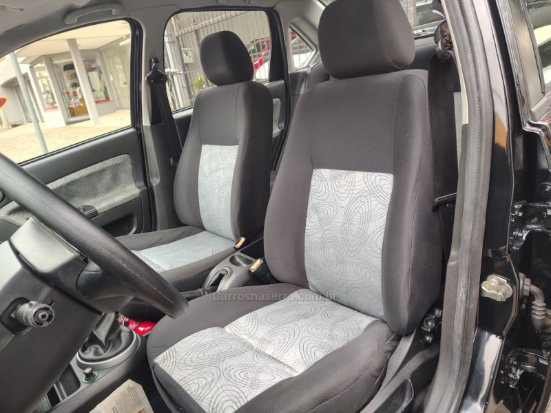 FIESTA 1.0 MPI SEDAN 8V FLEX 4P MANUAL - 2009 - GUAPORé