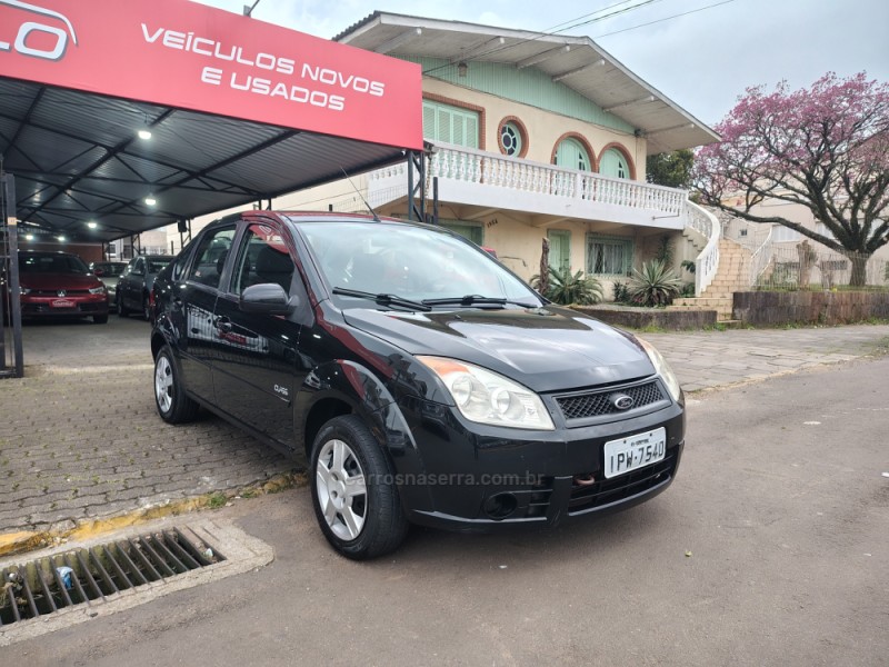 FIESTA 1.0 MPI SEDAN 8V FLEX 4P MANUAL - 2009 - GUAPORé