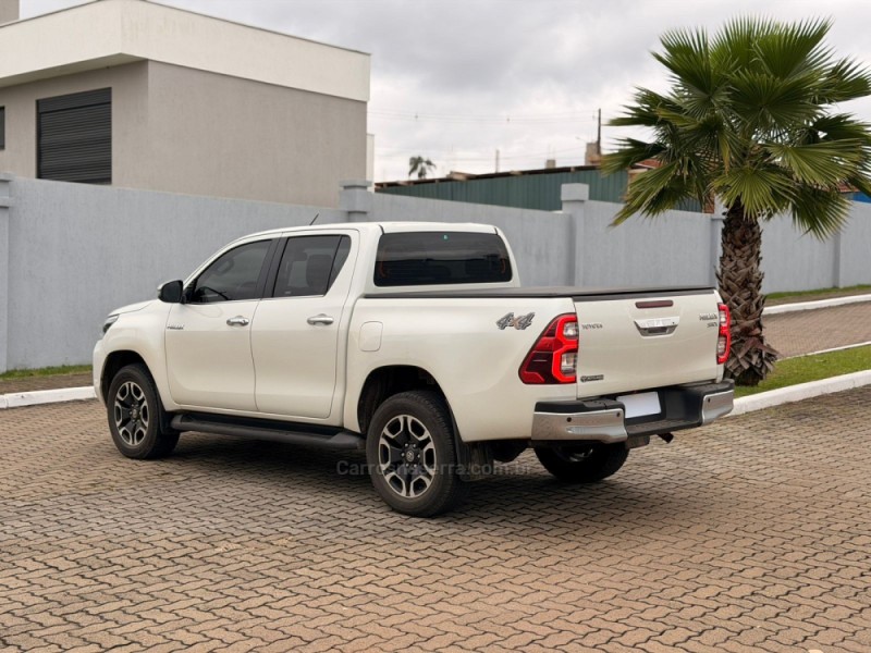 HILUX 2.8 SRX 4X4 CD 16V DIESEL 4P AUTOMÁTICO - 2022 - LAJEADO