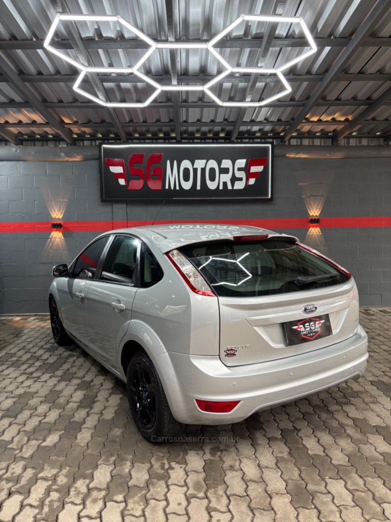 FOCUS 2.0 HC 16V FLEX 4P MANUAL - 2013 - HARMONIA