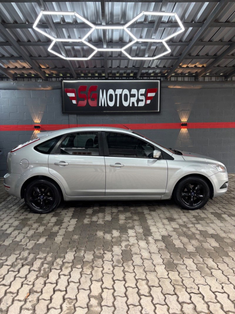 FOCUS 2.0 HC 16V FLEX 4P MANUAL - 2013 - HARMONIA