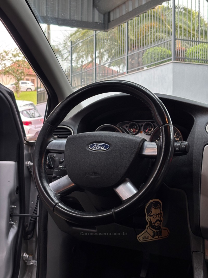 FOCUS 2.0 HC 16V FLEX 4P MANUAL - 2013 - HARMONIA