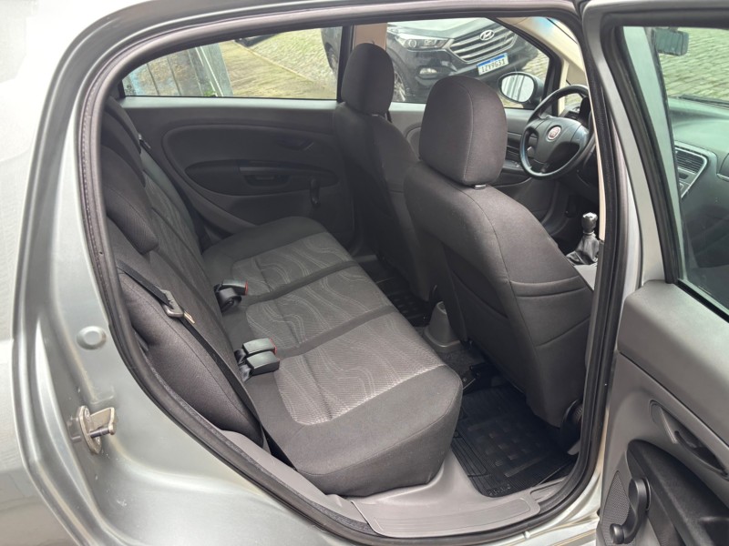 PUNTO 1.4 ATTRACTIVE ITALIA 8V FLEX 4P MANUAL - 2012 - CAXIAS DO SUL