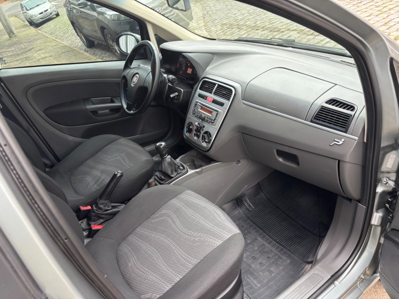 PUNTO 1.4 ATTRACTIVE ITALIA 8V FLEX 4P MANUAL - 2012 - CAXIAS DO SUL