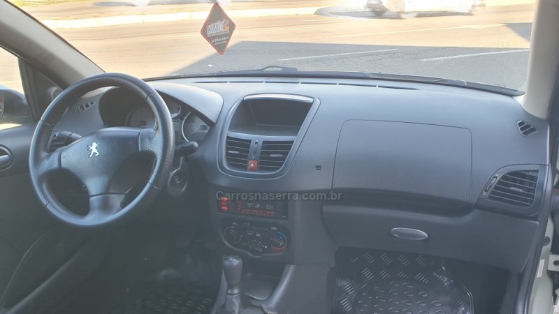 207 1.4 SEDAN XR PASSION 8V FLEX 4P MANUAL - 2011 - CAXIAS DO SUL