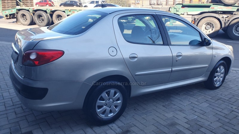 207 1.4 SEDAN XR PASSION 8V FLEX 4P MANUAL - 2011 - CAXIAS DO SUL