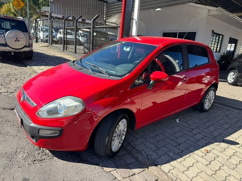 PUNTO 1.4 ATTRACTIVE ITALIA 8V FLEX 4P MANUAL - 2013 - CAXIAS DO SUL