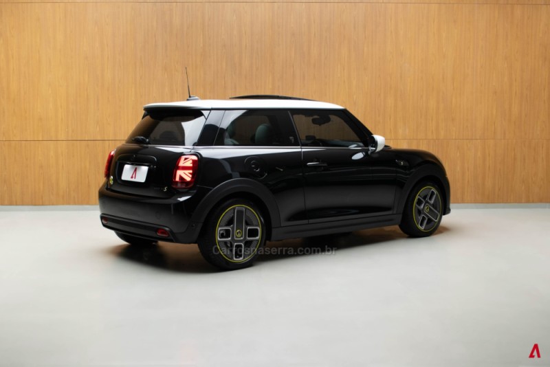 COOPER S E TOP 184CV ELÉTRICO 2P AUTOMÁTICO - 2024 - GARIBALDI