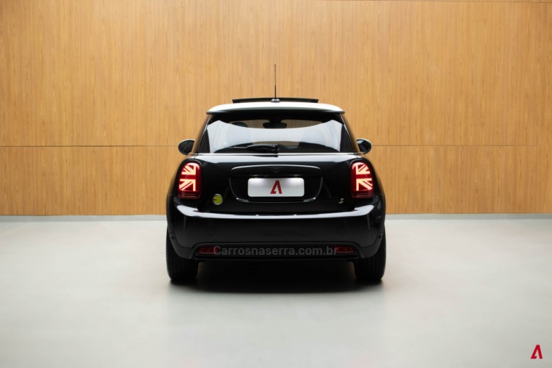 COOPER S E TOP 184CV ELÉTRICO 2P AUTOMÁTICO - 2024 - GARIBALDI