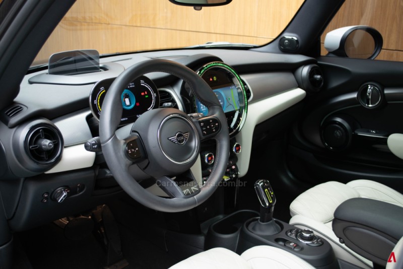 COOPER S E TOP 184CV ELÉTRICO 2P AUTOMÁTICO - 2024 - GARIBALDI