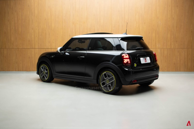 COOPER S E TOP 184CV ELÉTRICO 2P AUTOMÁTICO - 2024 - GARIBALDI